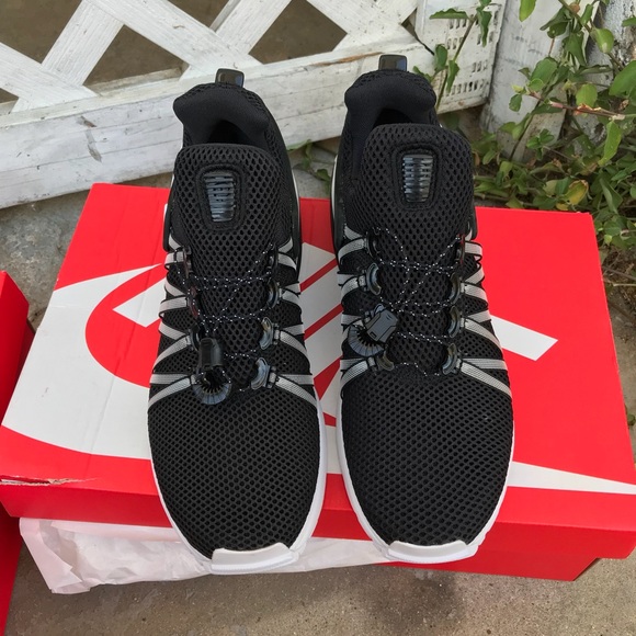 NIKE AUTHENTIC MENS SHOX New - Picture 6 of 8